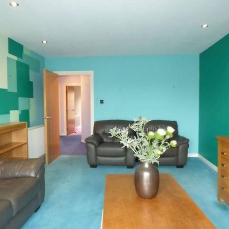 Comfortable, Self Contained 2 Double Beds Town Apartment Near Pittodrie Stadium Aberdeen Eksteriør billede