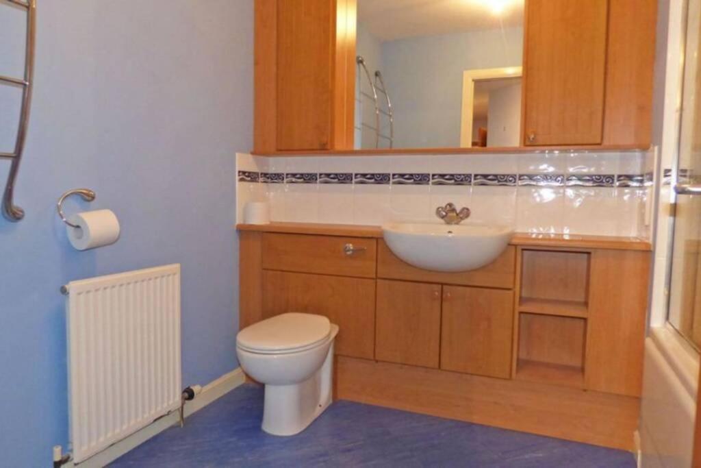 Comfortable, Self Contained 2 Double Beds Town Apartment Near Pittodrie Stadium Aberdeen Eksteriør billede